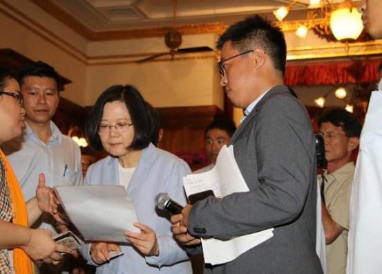 王盈凯曾在蔡办澳门威尼斯人网站_澳门威尼斯人官网_澳门威尼斯人线上娱乐侍